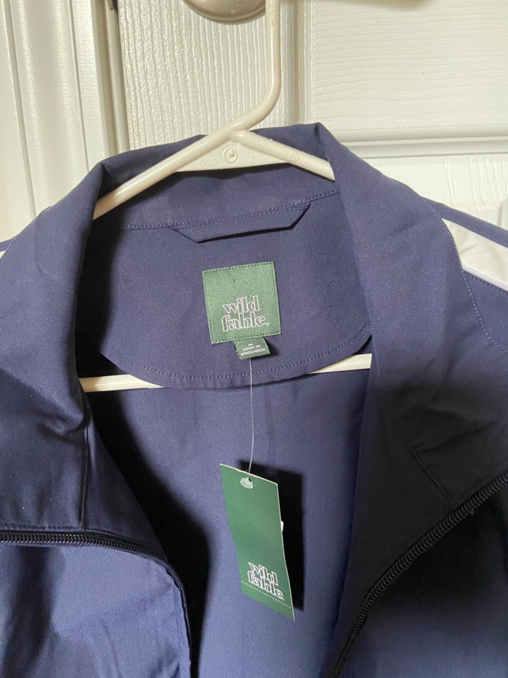Wild Fable women’s Navy Blue Jacket with White Stripe size M - Picture 3 of 11